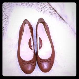 Lands' end brown leather flats